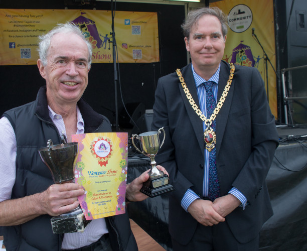 Cakes & Preserves Section Winner - Bruce DuGuay with the Mayor of Worcester - Councillor Stephen Hodgson